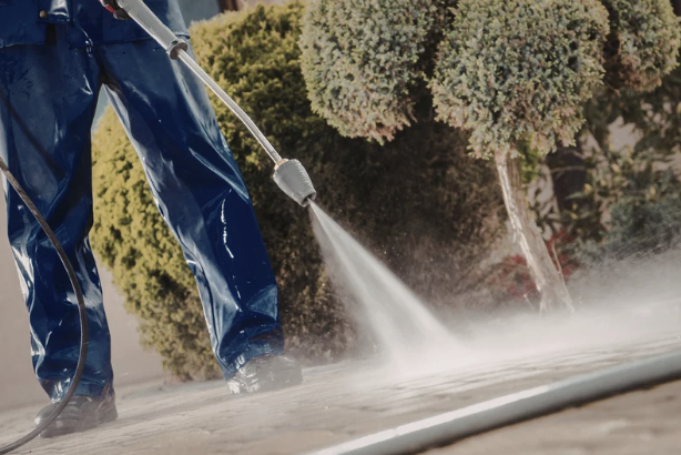 Pressure Washing Services: Exterior Building Maintenance